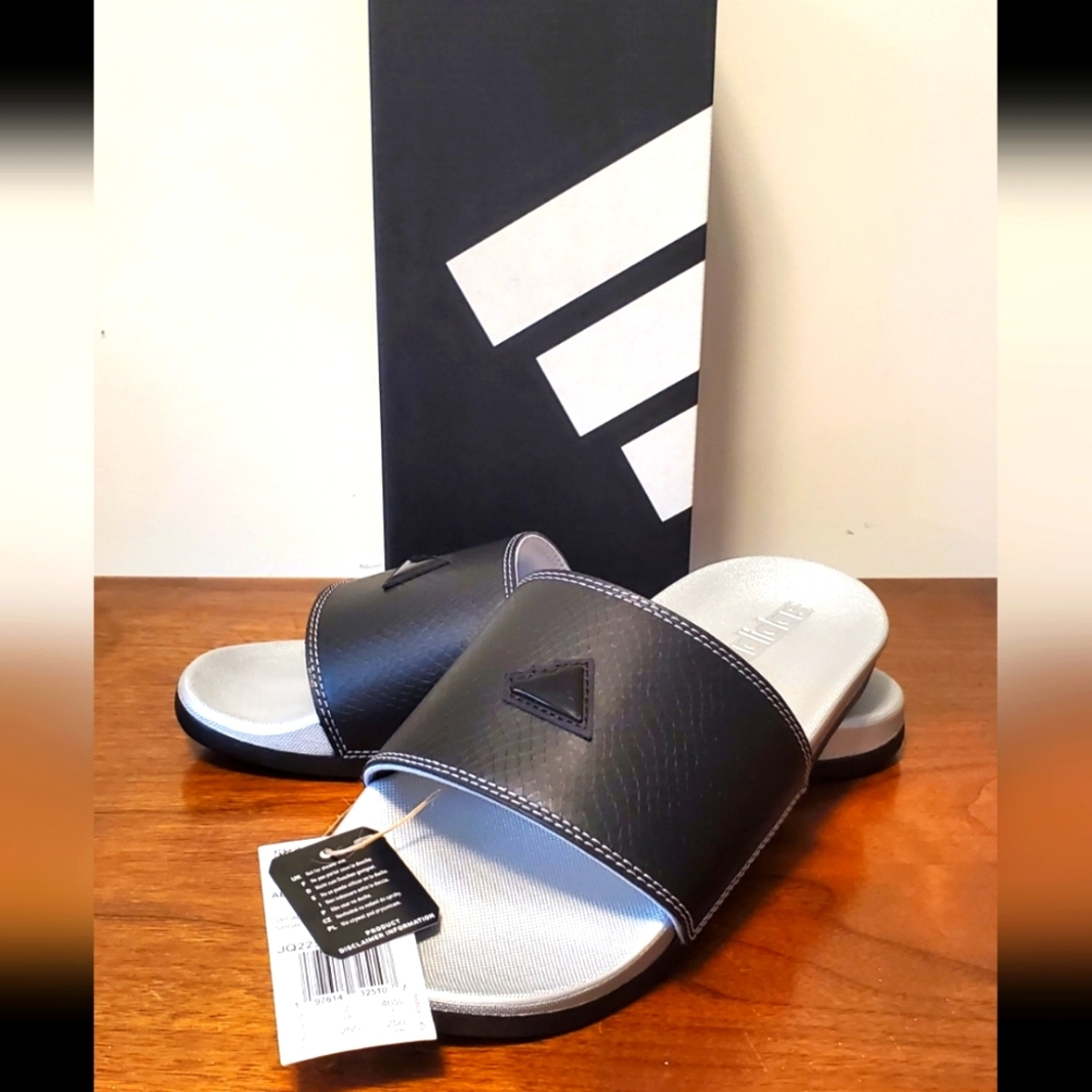 Adidas Adilette Comfort Slides - Black/Silver
